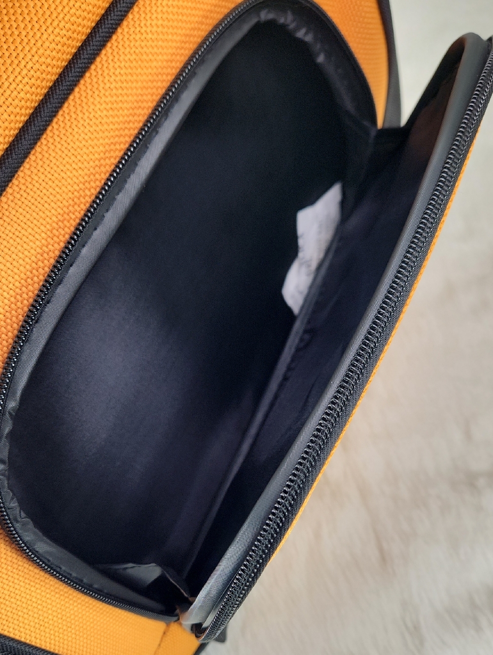 U.S. TRAVELER CARRY-ON Travel Tote, Mustard Color, NWT - Picture 5 of 17